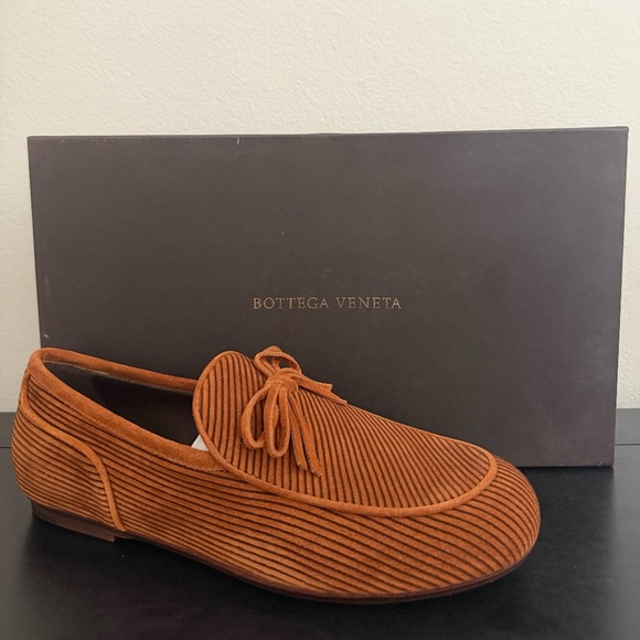 BOTTEGA VENETA SUEDE LOAFERS SZ 40.5 - Picture 3 of 4